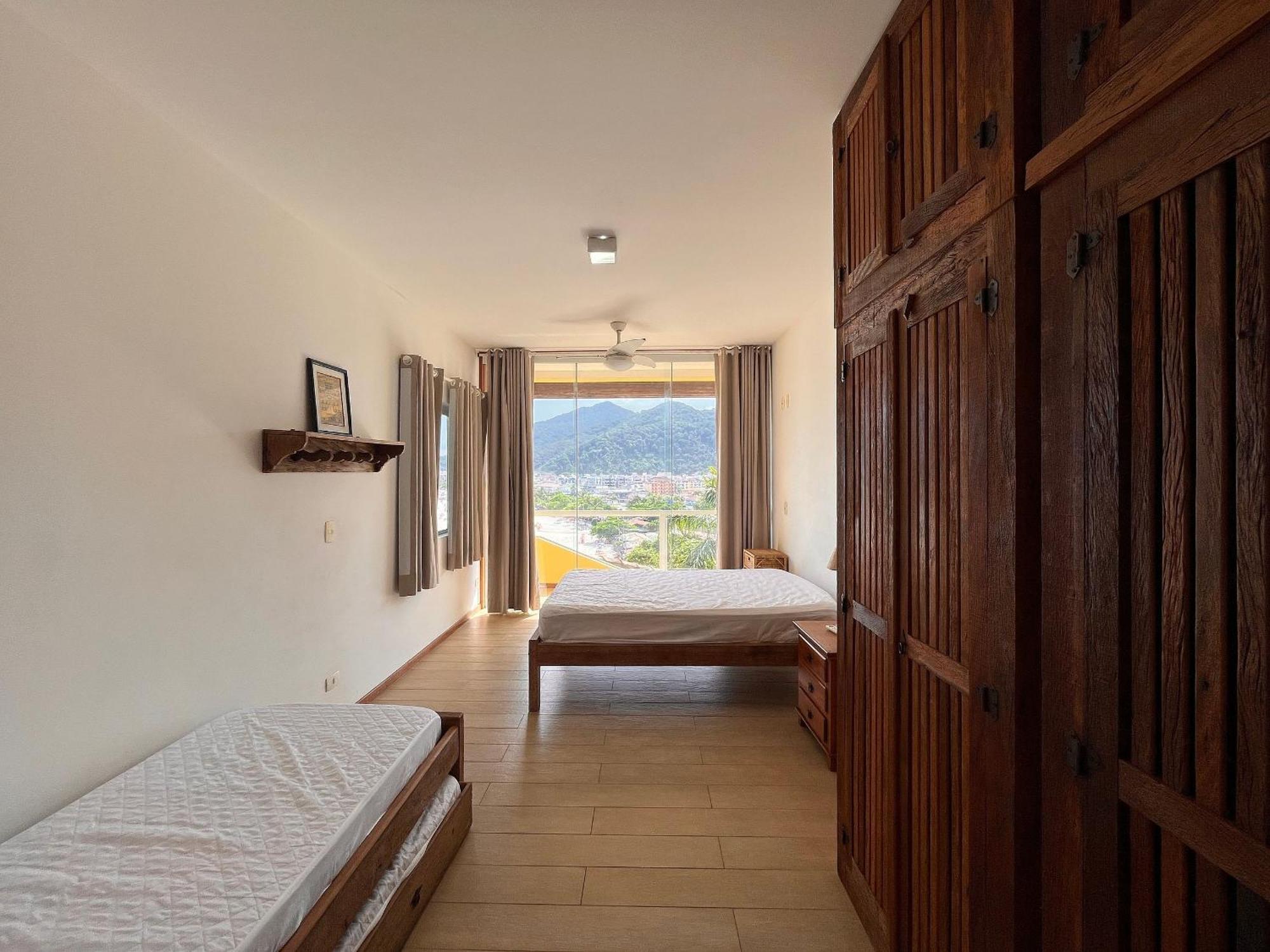 Refugio Confortavel Com Piscina De Borda Infinita E Vista Incrivel Da Grande Casa de férias *
